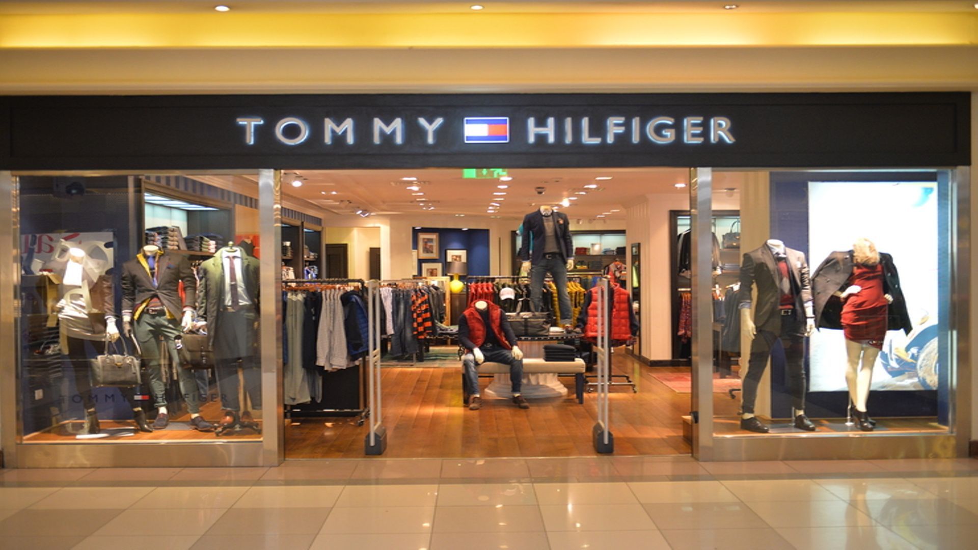 nearest tommy hilfiger to me